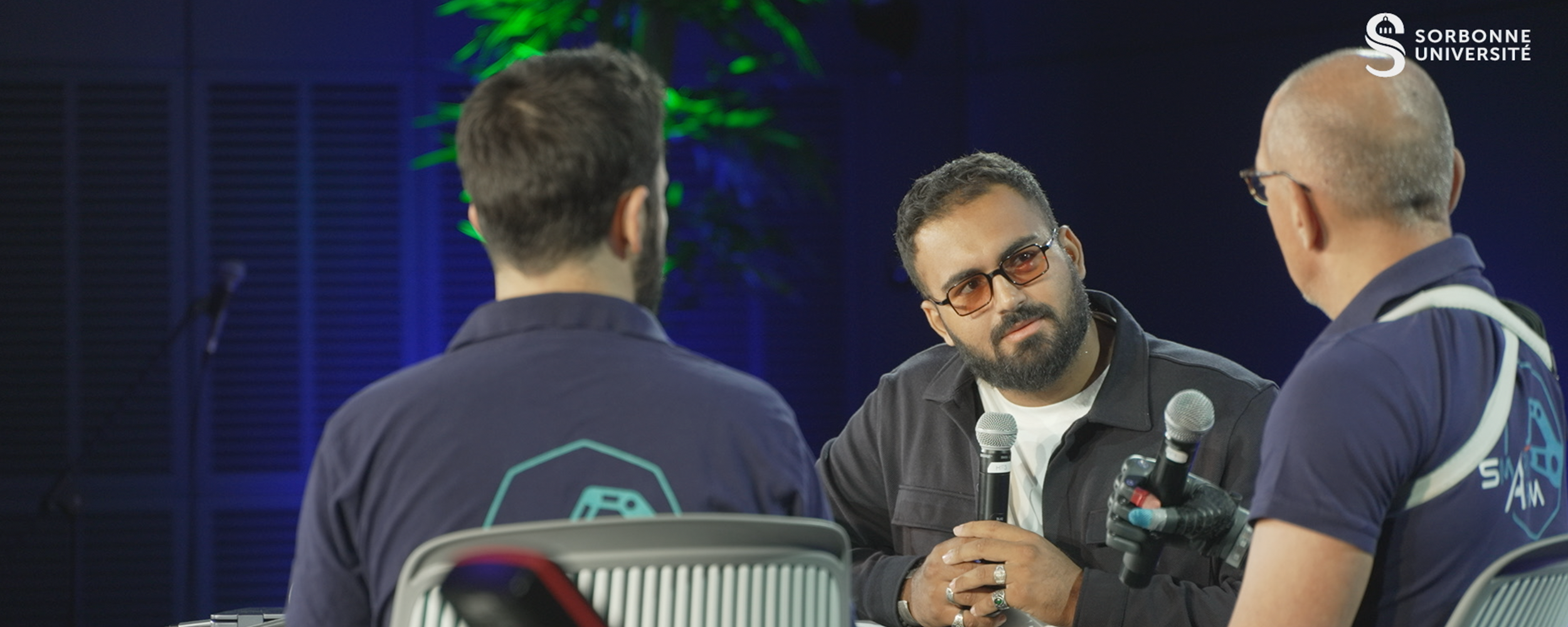 Conférence avec diffusion en direct